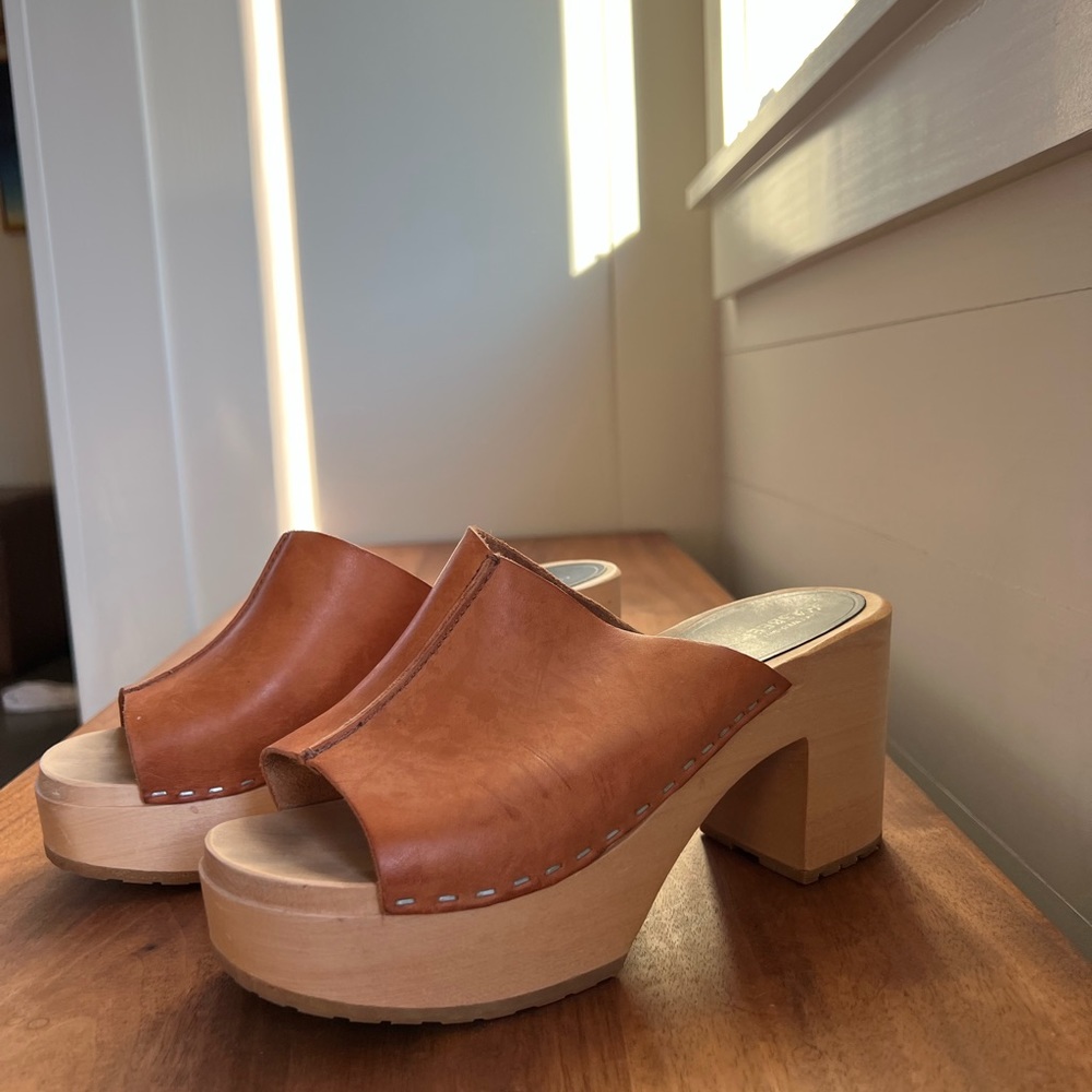 Swedish Hasbeens platform sandal